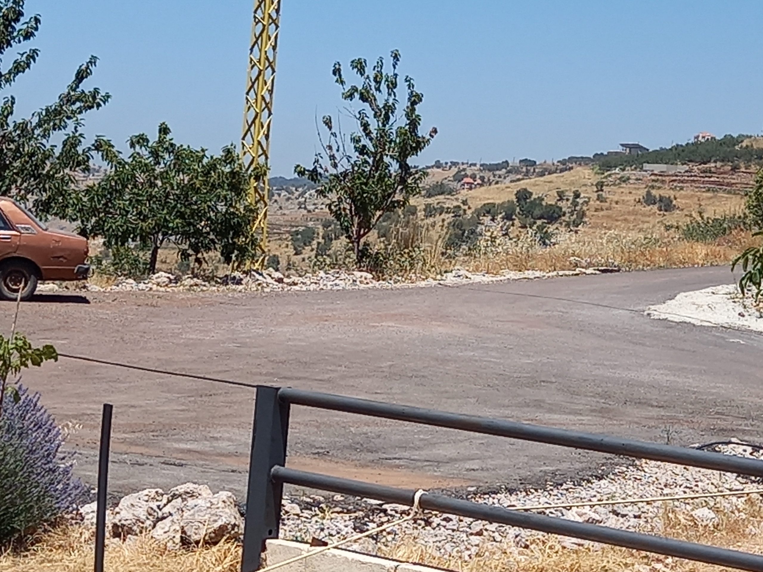 Land and Wooden Villa for Sale in Tannourine Tamallak Real Estate