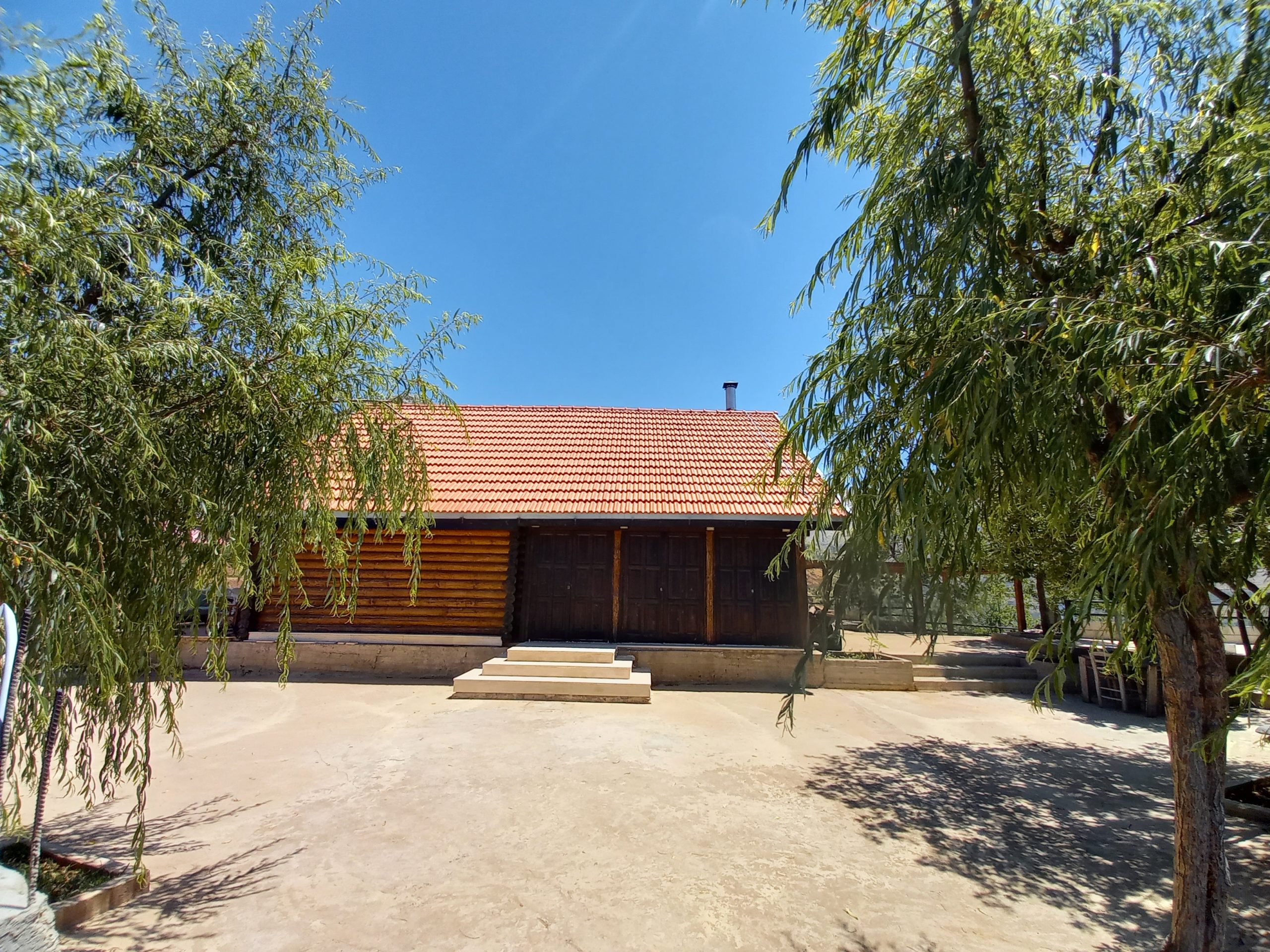 Land and Wooden Villa for Sale in Tannourine